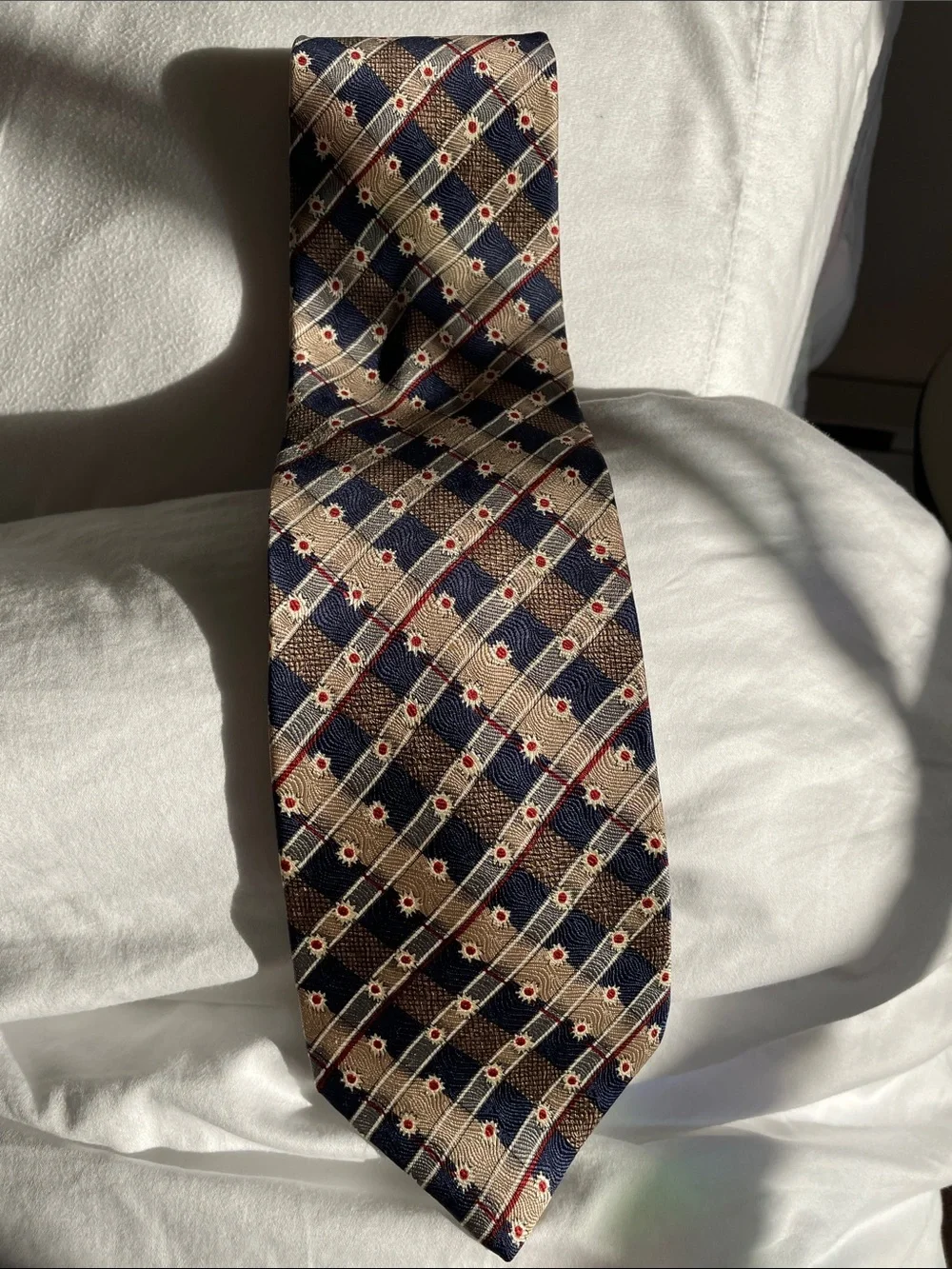 Structure Navy and gold 100* silk  Geometric Silk Tie with Red Accents